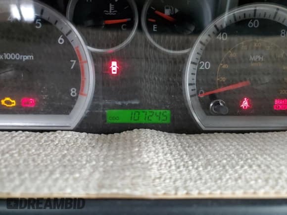 ✅ 2008 Chevrolet Aveo LS • VIN: KL1TD56608B175222 • Lot: 46323175. Wystawiony na Copart z przebiegiem 107 245 mil. Bezpłatny archiwum sprzedaży aukcyjnych z USA i szczegółowy raport historii pojazdu na DreamBid. Zdjęcie 9.