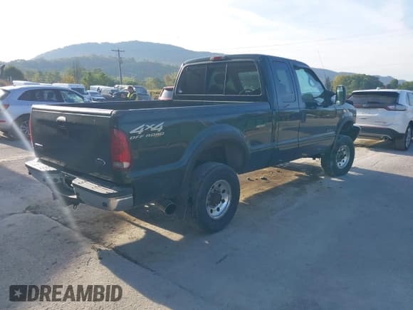 ✅ 2001 Ford F-250 XL • VIN: 1FTNX21F81ED38234 • Lot: 43190315. Listed on IAAI with 226,607 mi. Free auction sales archive from the USA and detailed vehicle history report at DreamBid. Image 4.
