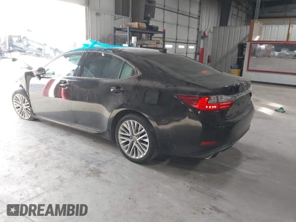 ✅ 2016 Lexus ES 330 • VIN: 58ABK1GG0GU011728 • Lot: 41091987. Listed on IAAI with Not provided. Free auction sales archive from the USA and detailed vehicle history report at DreamBid. Image 3.