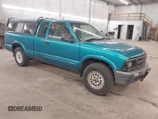 ✅ 1995 Chevrolet S-10 LS • VIN: 1GCDT19W4S8126453 • Лот: 42381335. Опубликован ранее на IAAI с пробегом 124 044 миль. Бесплатный доступ к архиву аукционных продаж из США и подробный отчёт об истории автомобиля на DreamBid. Изображение 1.