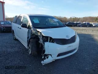 ✅ 2013 Toyota Sienna L • VIN: 5TDZK3DC9DS372608 • Lot: 43777973. Listed on IAAI with 140,937 mi. Free auction sales archive from the USA and detailed vehicle history report at DreamBid. Image 1.