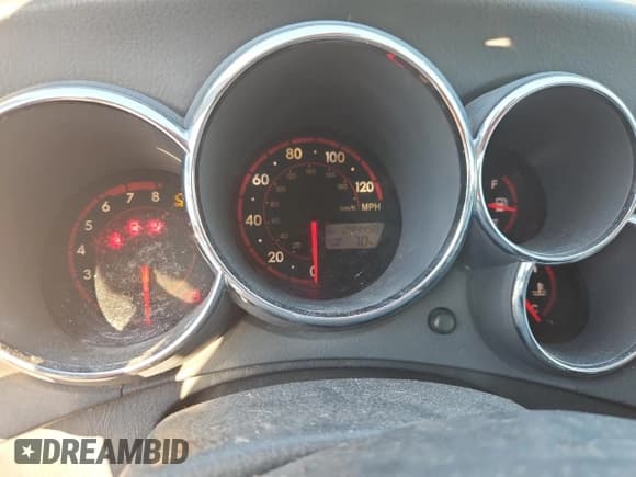 ✅ 2005 Toyota Matrix XR • VIN: 2T1KR32E95C468931 • Lot: 86597015. Listed on Copart with 244,498 mi. Free auction sales archive from the USA and detailed vehicle history report at DreamBid. Image 9.