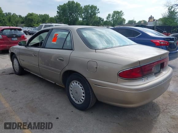✅ 2000 Buick Century Limited • VIN: 2G4WY55J3Y1157373 • Lot: 42807878. Wystawiony na IAAI z przebiegiem Nie podano. Bezpłatny archiwum sprzedaży aukcyjnych z USA i szczegółowy raport historii pojazdu na DreamBid. Zdjęcie 3.