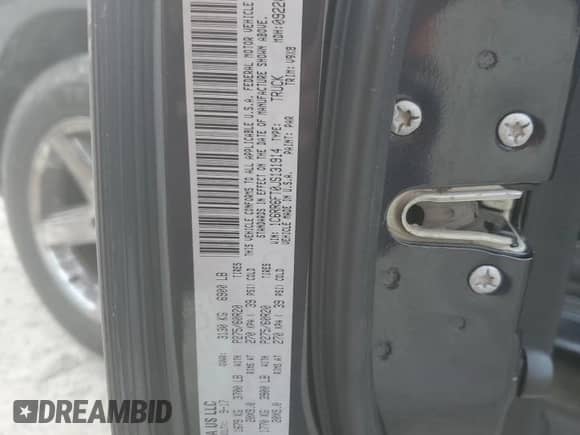 2018 Ram 1500 Express z VIN 1C6RR6FT0JS131914, wystawiony jako Copart lot #75520544 z przebiegiem 120 566 mil mil oraz Szkoda całkowita • Salvage title. Historia ofert i sprzedaży dostępna na DreamBid. Obrazek 12.