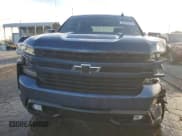✅ 2022 Chevrolet Silverado 1500 RST • VIN: 1GCUYEED2NZ234971 • Lot: 92379515. Wystawiony na Copart z przebiegiem 57 586 mil. Bezpłatny archiwum sprzedaży aukcyjnych z USA i szczegółowy raport historii pojazdu na DreamBid. Zdjęcie 5.