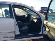 ✅ 2006 Mercedes-Benz C 230 Sport • VIN: WDBRF52H06A899465 • Lot: 43844391. Listed on IAAI with 211,171 mi. Free auction sales archive from the USA and detailed vehicle history report at DreamBid. Image 5.