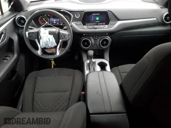 2022 Chevrolet Blazer LT z VIN 3GNKBCR45NS187172, wystawiony jako Copart lot #70902464 z przebiegiem 60 487 mil mil oraz Nie do naprawy • Non repairable. Historia ofert i sprzedaży dostępna na DreamBid. Obrazek 8.