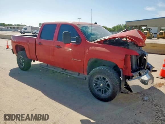 ✅ 2014 Chevrolet Silverado 2500HD Work Truck • VIN: 1GC1KVCG3EF184519 • Lot: 67472425. Listed on Copart with 95,859 mi. Free auction sales archive from the USA and detailed vehicle history report at DreamBid. Image 4.