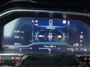 ✅ 2023 Chevrolet Silverado 1500 LT Trail Boss • VIN: 3GCUDFED1PG115376 • Lot: 43402686. Wystawiony na IAAI z przebiegiem 38 712 mil. Bezpłatny archiwum sprzedaży aukcyjnych z USA i szczegółowy raport historii pojazdu na DreamBid. Zdjęcie 7.