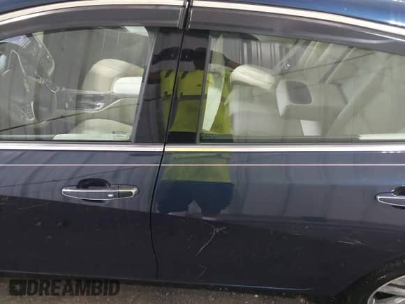 2019 Chevrolet Malibu Premier with VIN 1G1ZE5SX2KF177657, listed as a IAAI auction lot 42852359 with 43,433 mi miles and . Bid and sale history available at DreamBid. Image 14.