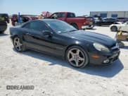 ✅ 2009 Mercedes-Benz SL 550 • VIN: WDBSK71F89F153037 • Лот: 67964444. Опубликован ранее на Copart с пробегом 85 327 миль. Бесплатный доступ к архиву аукционных продаж из США и подробный отчёт об истории автомобиля на DreamBid. Изображение 4.