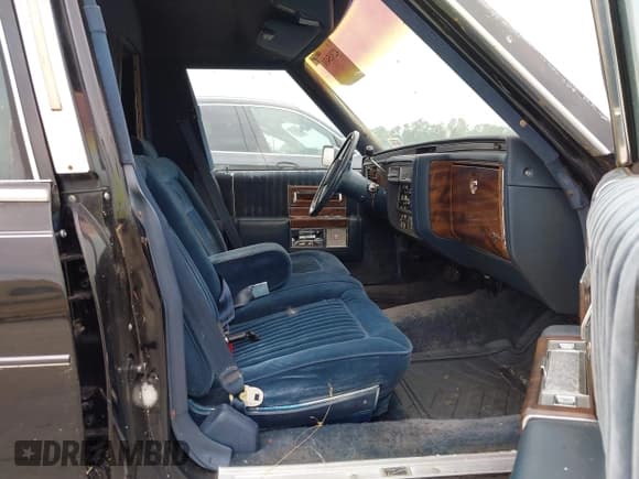 ✅ 1989 Cadillac Brougham • VIN: 1G6DW51Y6KR730868 • Лот: 42315431. Опубликован ранее на IAAI с пробегом 90 027 миль. Бесплатный доступ к архиву аукционных продаж из США и подробный отчёт об истории автомобиля на DreamBid. Изображение 5.