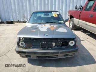 ✅ 1990 BMW 3 Series • VIN: WBAAA1318LEC66689 • Lot: 70320554. Listed on Copart with 158,210 mi. Free auction sales archive from the USA and detailed vehicle history report at DreamBid. Image 5.