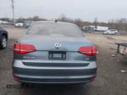 ✅ 2015 Volkswagen Jetta SE • VIN: 3VWD17AJ8FM306963 • Lot: 43744776. Wystawiony na IAAI z przebiegiem 59 710 mil. Bezpłatny archiwum sprzedaży aukcyjnych z USA i szczegółowy raport historii pojazdu na DreamBid. Zdjęcie 16.