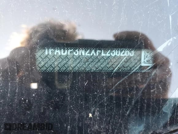 ✅ 2015 Ford Focus Titanium • VIN: 1FADP3N2XFL230263 • Lot: 86443185. Wystawiony na Copart z przebiegiem Nie podano. Bezpłatny archiwum sprzedaży aukcyjnych z USA i szczegółowy raport historii pojazdu na DreamBid. Zdjęcie 14.