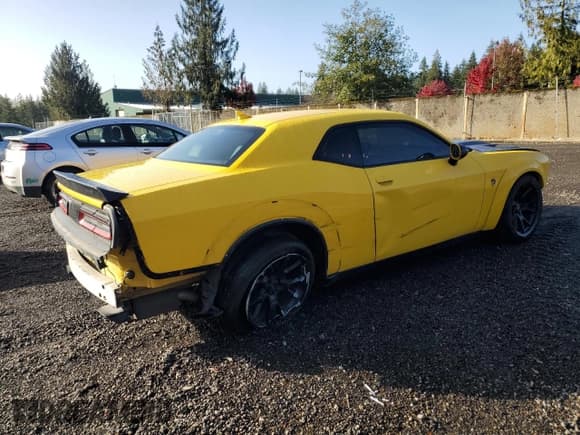 ✅ 2017 Dodge Challenger SRT Hellcat • VIN: 2C3CDZC96HH508579 • Lot: 82745405. Listed on Copart with 73,030 mi. Free auction sales archive from the USA and detailed vehicle history report at DreamBid. Image 3.
