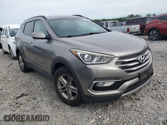 ✅ 2017 Hyundai Santa Fe 2.4L • VIN: 5XYZU3LBXHG445703 • Лот: 69723184. Опубликован ранее на Copart с пробегом 110 282 миль. Бесплатный доступ к архиву аукционных продаж из США и подробный отчёт об истории автомобиля на DreamBid. Изображение 4.