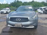 ✅ 2017 Infiniti QX70 • VIN: JN8CS1MW9HM411255 • Lot: 42883832. Wystawiony na IAAI z przebiegiem 91 634 mil. Bezpłatny archiwum sprzedaży aukcyjnych z USA i szczegółowy raport historii pojazdu na DreamBid. Zdjęcie 13.