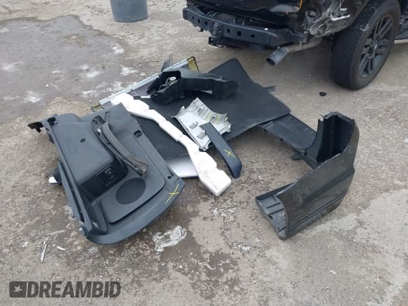 ✅ 2021 Toyota 4Runner Nightshade • VIN: JTEJU5JRXM5905949 • Lot: 41606312. Wystawiony na IAAI z przebiegiem 15 930 mil. Bezpłatny archiwum sprzedaży aukcyjnych z USA i szczegółowy raport historii pojazdu na DreamBid. Zdjęcie 12.