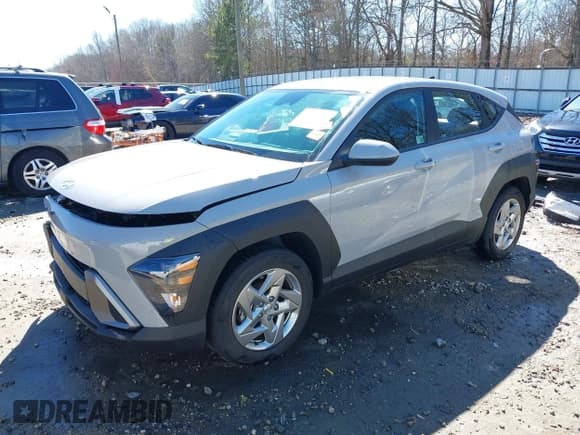 ✅ 2024 Hyundai Kona SE • VIN: KM8HA3AB8RU080828 • Lot: 41598769. Listed on IAAI with 3,654 mi. Free auction sales archive from the USA and detailed vehicle history report at DreamBid. Image 2.