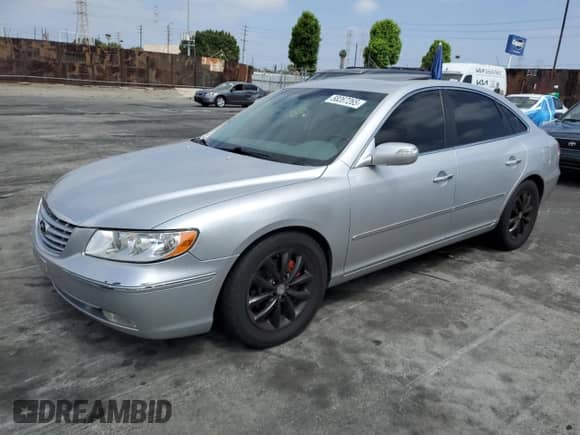 2008 Hyundai Azera Limited с VIN KMHFC46F38A296119, выставлен на аукционе Copart как лот 58267265 с пробегом 204 127 миль миль и Чистый • Clean title. История ставок и продаж доступна на DreamBid. Изображение 1.