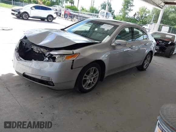 ✅ 2010 Acura TL • VIN: 19UUA8F21AA023421 • Lot: 42725464. Wystawiony na IAAI z przebiegiem 300 817 mil. Bezpłatny archiwum sprzedaży aukcyjnych z USA i szczegółowy raport historii pojazdu na DreamBid. Zdjęcie 2.