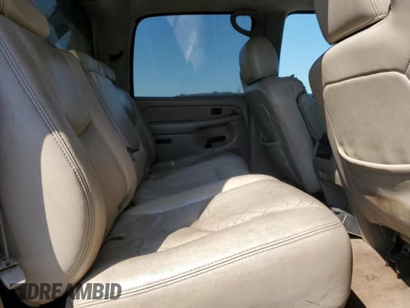 ✅ 2005 Chevrolet Avalanche Z66 • VIN: 3GNEC12Z15G190304 • Lot: 80461225. Listed on Copart with 316,547 mi. Free auction sales archive from the USA and detailed vehicle history report at DreamBid. Image 10.