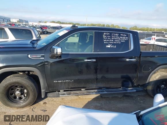 ✅ 2020 GMC Sierra 1500 Denali • VIN: 3GTP8FED4LG417417 • Lot: 43512432. Wystawiony na IAAI z przebiegiem 65 122 mil. Bezpłatny archiwum sprzedaży aukcyjnych z USA i szczegółowy raport historii pojazdu na DreamBid. Zdjęcie 14.