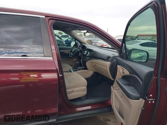 ✅ 2019 Honda Pilot EX • VIN: 5FNYF5H33KB036346 • Lot: 43504285. Listed on IAAI with 83,252 mi. Free auction sales archive from the USA and detailed vehicle history report at DreamBid. Image 5.