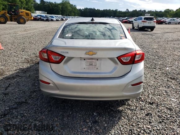 ✅ 2018 Chevrolet Cruze LS • VIN: 1G1BC5SM8J7192749 • Lot: 49338613. Listed on Copart with 69,263 mi. Free auction sales archive from the USA and detailed vehicle history report at DreamBid. Image 6.