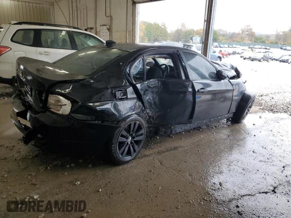 ✅ 2007 BMW 3 Series 328i • VIN: WBAVA33517KX82848 • Lot: 90837465. Listed on Copart with Not provided. Free auction sales archive from the USA and detailed vehicle history report at DreamBid. Image 3.