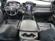 ✅ 2019 Ram 1500 Limited • VIN: 1C6SRFHT0KN702624 • Лот: 80891835. Опубликован ранее на Copart с пробегом 88 601 миль. Бесплатный доступ к архиву аукционных продаж из США и подробный отчёт об истории автомобиля на DreamBid. Изображение 8.