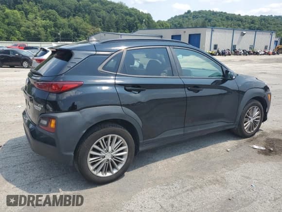 ✅ 2019 Hyundai Kona SEL • VIN: KM8K2CAA5KU203551 • Лот: 65269964. Опубликован ранее на Copart с пробегом 56 266 миль. Бесплатный доступ к архиву аукционных продаж из США и подробный отчёт об истории автомобиля на DreamBid. Изображение 3.