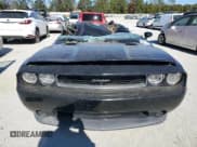 ✅ 2013 Dodge Challenger SXT • VIN: 2C3CDYAGXDH662976 • Lot: 75132514. Wystawiony na Copart z przebiegiem Nie podano. Bezpłatny archiwum sprzedaży aukcyjnych z USA i szczegółowy raport historii pojazdu na DreamBid. Zdjęcie 5.