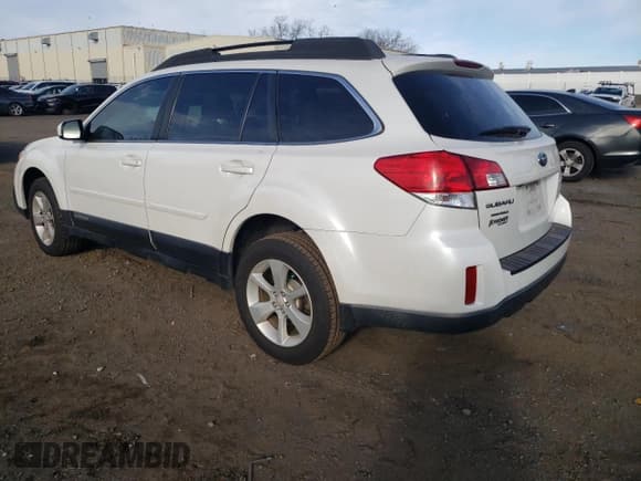 ✅ 2013 Subaru Outback Premium • VIN: 4S4BRBGC3D3200543 • Lot: 93430175. Listed on Copart with 124,801 mi. Free auction sales archive from the USA and detailed vehicle history report at DreamBid. Image 2.