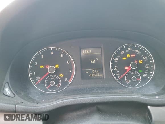 ✅ 2014 Volkswagen Passat S • VIN: 1VWAP7A36EC008897 • Лот: 58833395. Опубликован ранее на Copart с пробегом 200 530 миль. Бесплатный доступ к архиву аукционных продаж из США и подробный отчёт об истории автомобиля на DreamBid. Изображение 9.