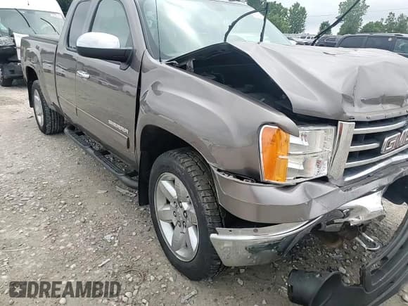 ✅ 2013 GMC Sierra 1500 SLT • VIN: 1GTR2WE73DZ145318 • Lot: 62371155. Listed on Copart with Not provided. Free auction sales archive from the USA and detailed vehicle history report at DreamBid. Image 13.
