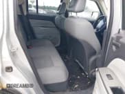 ✅ 2007 Jeep Patriot Sport • VIN: 1J8FF28W17D395749 • Lot: 42615557. Listed on IAAI with 227,783 mi. Free auction sales archive from the USA and detailed vehicle history report at DreamBid. Image 8.