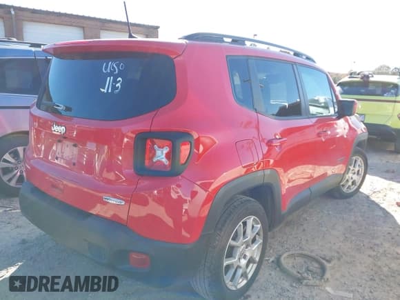 ✅ 2019 Jeep Renegade Latitude • VIN: ZACNJABB8KPJ76683 • Lot: 43672368. Listed on IAAI with 53,998 mi. Free auction sales archive from the USA and detailed vehicle history report at DreamBid. Image 4.