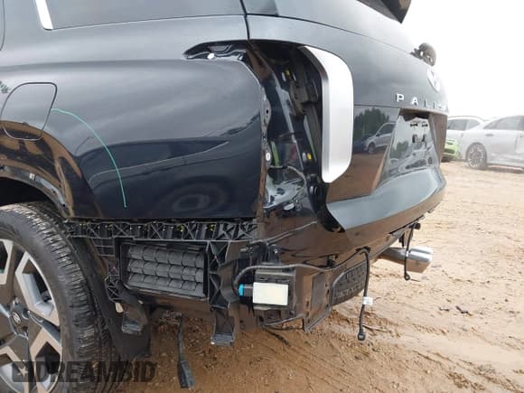 ✅ 2025 Hyundai Palisade Limited • VIN: KM8R5DGE2SU808035 • Лот: 42324623. Опубликован ранее на IAAI с пробегом 5 493 миль. Бесплатный доступ к архиву аукционных продаж из США и подробный отчёт об истории автомобиля на DreamBid. Изображение 20.