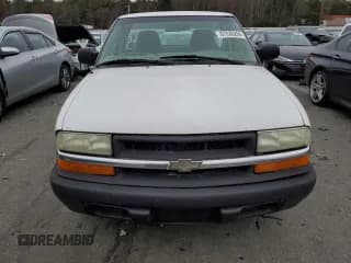 ✅ 2003 Chevrolet S-10 LS • VIN: 1GCCS14X638207972 • Лот: 87030294. Опубликован ранее на Copart с пробегом 174 102 миль. Бесплатный доступ к архиву аукционных продаж из США и подробный отчёт об истории автомобиля на DreamBid. Изображение 5.
