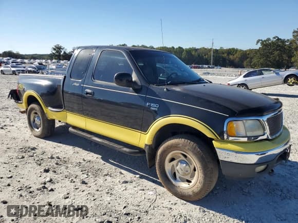 ✅ 2000 Ford F-150 XL • VIN: 1FTRX08L0YKA51662 • Лот: 81949075. Опубликован ранее на Copart с пробегом Не указан. Бесплатный доступ к архиву аукционных продаж из США и подробный отчёт об истории автомобиля на DreamBid. Изображение 4.