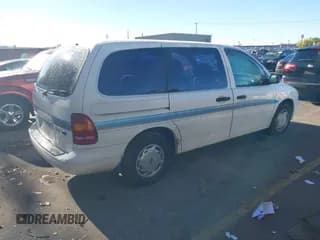 ✅ 1996 Ford Windstar • VIN: 2FMDA51U6TBC63119 • Lot: 40759393. Wystawiony na IAAI z przebiegiem 136 361 mil. Bezpłatny archiwum sprzedaży aukcyjnych z USA i szczegółowy raport historii pojazdu na DreamBid. Zdjęcie 4.