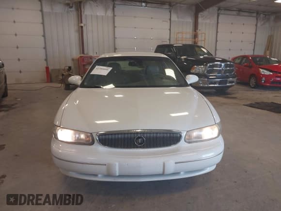 ✅ 1997 Buick Century Limited • VIN: 2G4WY52M1V1425282 • Lot: 42380046. Listed on IAAI with 252,688 mi. Free auction sales archive from the USA and detailed vehicle history report at DreamBid. Image 12.