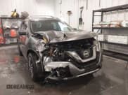 ✅ 2017 Nissan Rogue SL • VIN: JN8AT2MV6HW284437 • Lot: 41690708. Listed on IAAI with 37,908 mi. Free auction sales archive from the USA and detailed vehicle history report at DreamBid. Image 6.