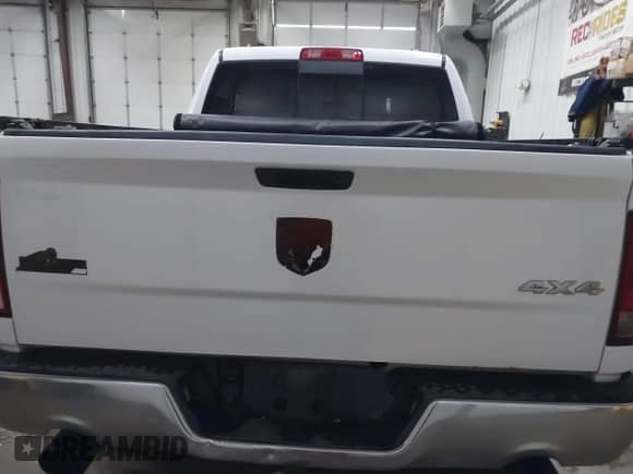 2010 Dodge 1500 Sport с VIN 1D7RV1CT8AS136330, выставлен на аукционе IAAI как лот 42013409 с пробегом 200 420 миль миль и . История ставок и продаж доступна на DreamBid. Изображение 17.