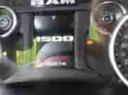 2019 Ram 1500 Big Horn z VIN 1C6SRFFT2KN911978, wystawiony jako IAAI lot #42483116 z przebiegiem 123 639 mil mil oraz . Historia ofert i sprzedaży dostępna na DreamBid. Obrazek 15.