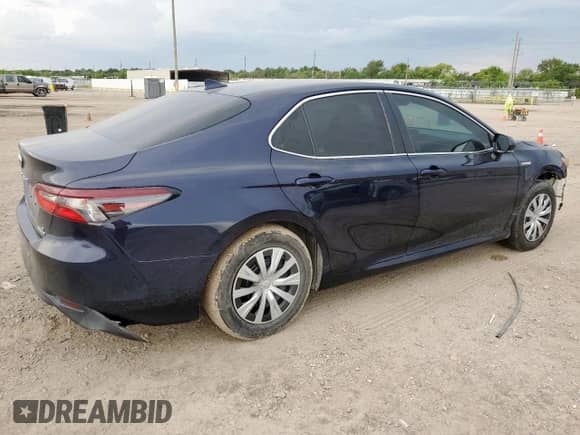 2021 Toyota Camry Hybrid LE with VIN 4T1C31AK1MU567533, listed as a Copart auction lot 71048195 with 126,793 mi miles and Salvage title. Bid and sale history available at DreamBid. Image 3.