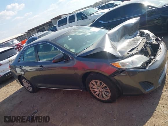 ✅ 2014 Toyota Camry SE Sport • VIN: 4T1BF1FKXEU392289 • Lot: 43215216. Wystawiony na IAAI z przebiegiem 120 562 mil. Bezpłatny archiwum sprzedaży aukcyjnych z USA i szczegółowy raport historii pojazdu na DreamBid. Zdjęcie 13.