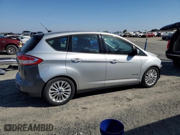 ✅ 2017 Ford C-Max SE • VIN: 1FADP5AU7HL105856 • Lot: 84973025. Wystawiony na Copart z przebiegiem 272 904 mil. Bezpłatny archiwum sprzedaży aukcyjnych z USA i szczegółowy raport historii pojazdu na DreamBid. Zdjęcie 3.